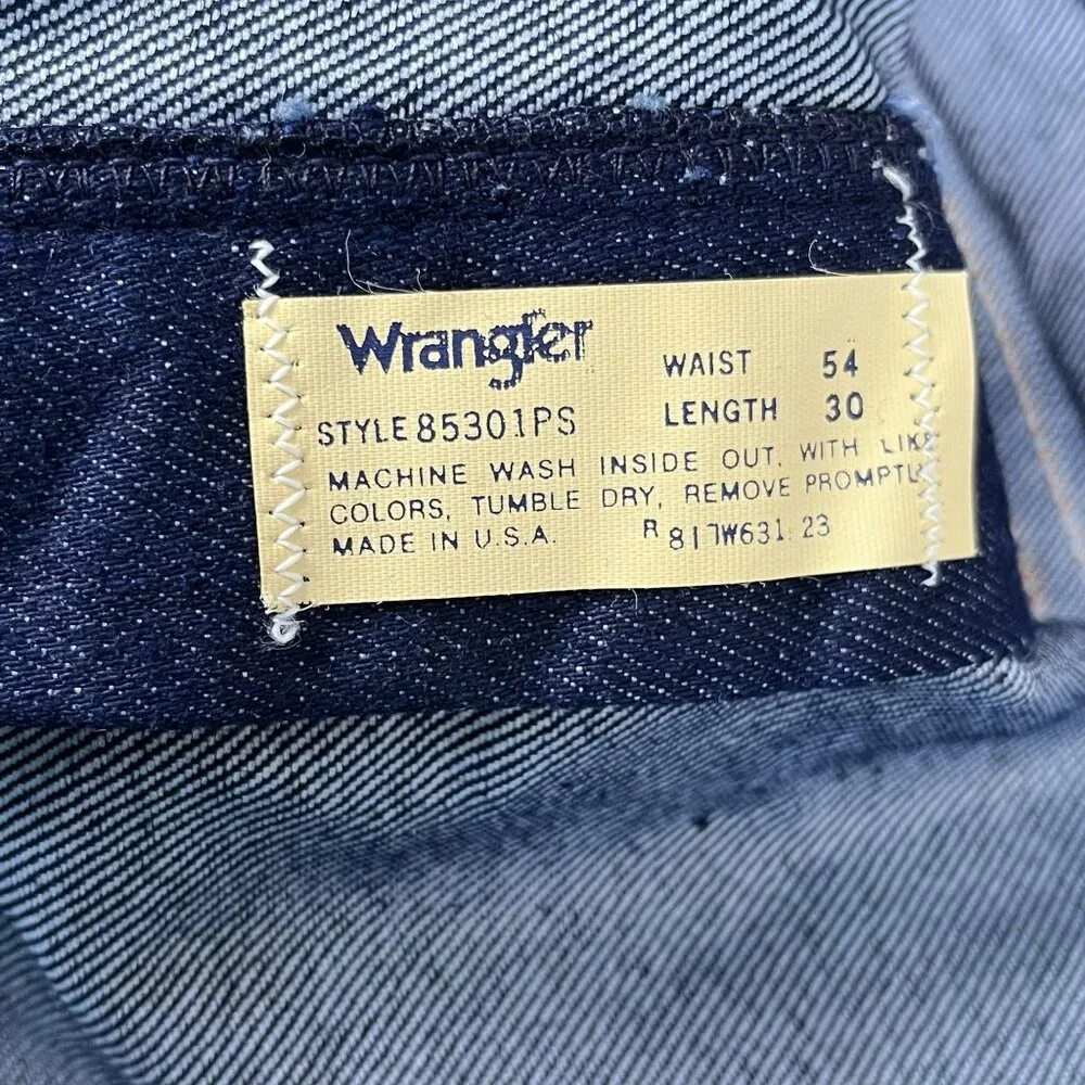 Vintage Wrangler Jeans Mens 54x30 Straight Leg Dark Wash Denim Made in‎ USA